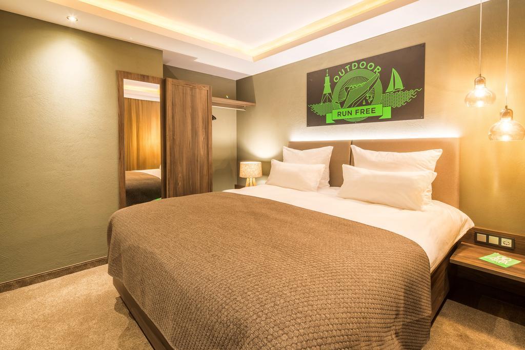 Pura Vida Hotel Куксхафен Экстерьер фото